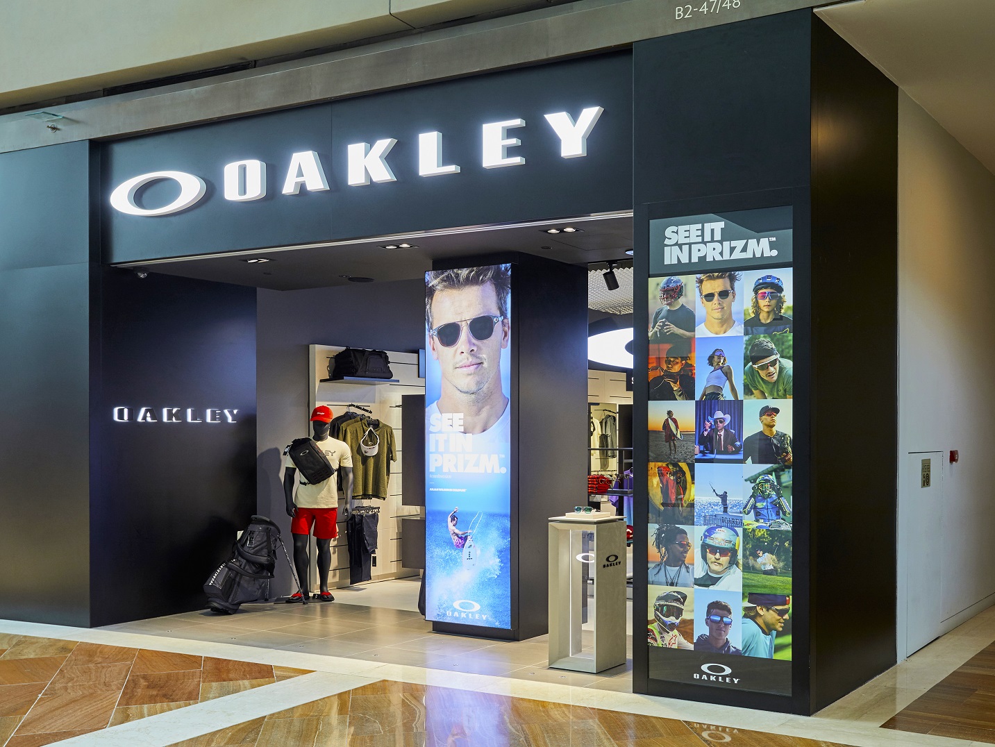 oakley retail stores